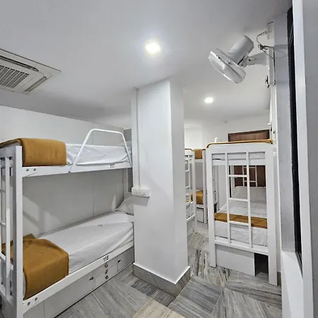Lowfare Dormitory Kozhikode Exterior photo